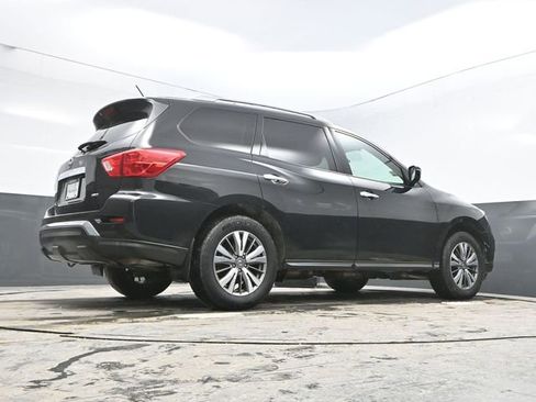Used 2018 Nissan Pathfinder S image 36