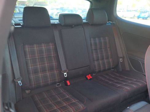 Used 2012 Volkswagen GTI 2-Door image 26