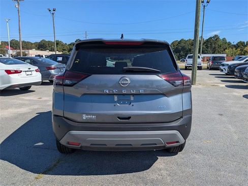 Used 2023 Nissan Rogue S image 4