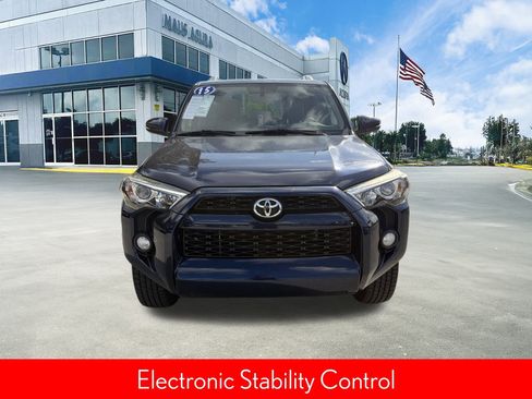 Used 2015 Toyota 4Runner SR5 Premium w/ Four Season Floor Mat Package image 10