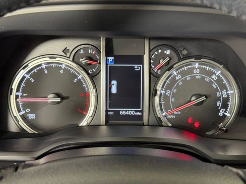 Used 2023 Toyota 4Runner Limited AWD/4WD image 28