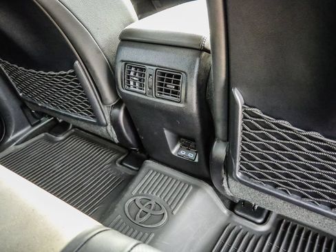 Used 2024 Toyota 4Runner Limited AWD/4WD image 50