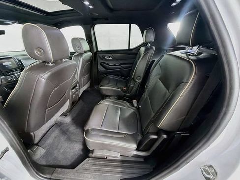 Used 2023 Chevrolet Traverse Premier AWD/4WD image 26