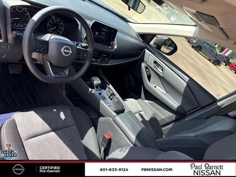 Certified 2026 Nissan Rogue SV FWD image 22