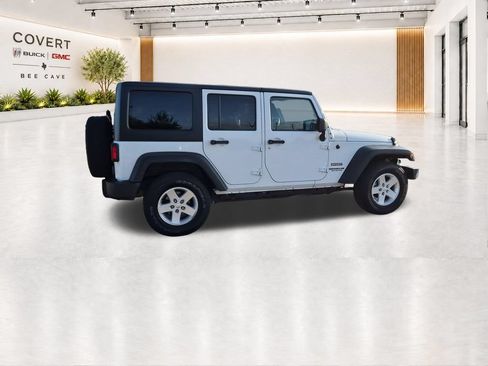 Used 2017 Jeep Wrangler Unlimited Sport w/ Quick Order Package 24S AWD/4WD image 14