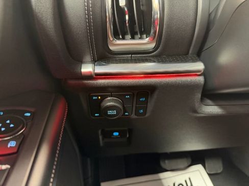 Used 2025 Ford Expedition Platinum w/ Stealth Performance Package AWD/4WD image 19