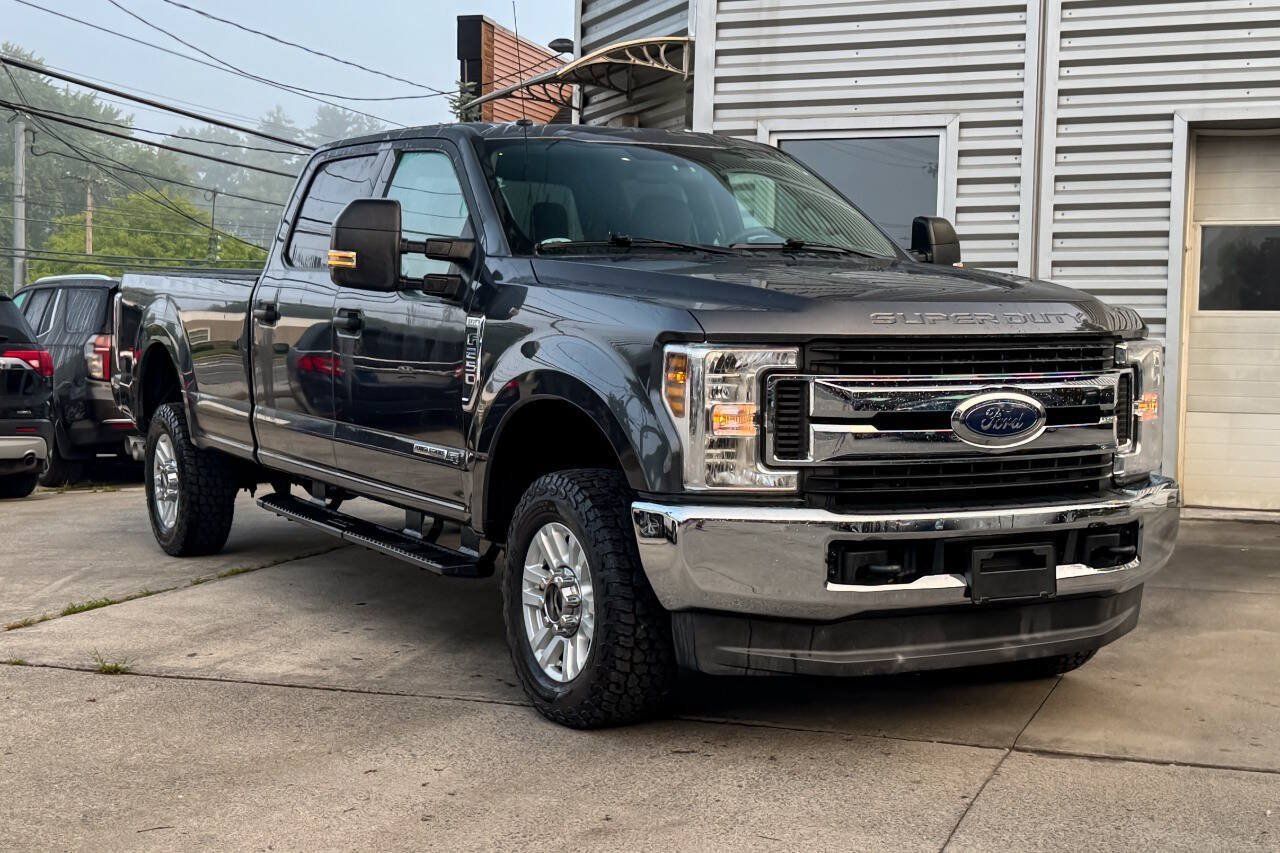 Used 2019 Ford F250 XLT AWD/4WD image 1