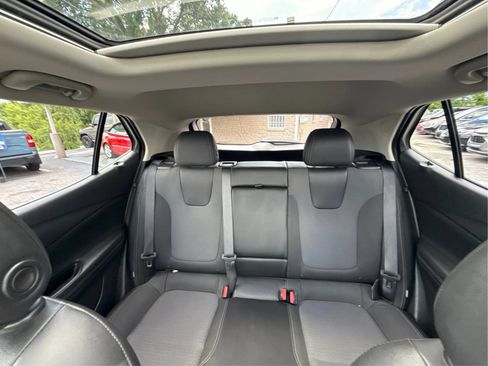Used 2021 Buick Encore GX Select w/ Experience Buick Package AWD/4WD image 21