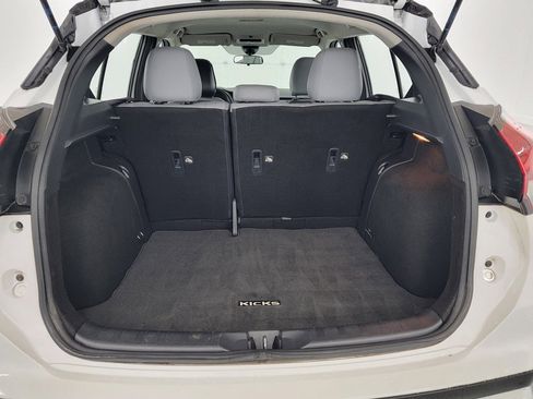 Used 2021 Nissan Kicks SR w/ SR Premium Package image 26