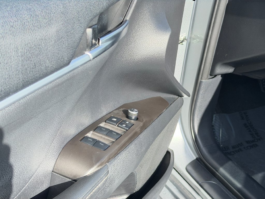 Used 2023 Toyota Camry XSE FWD image 15