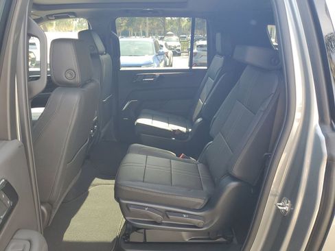 New 2026 Chevrolet Suburban High Country w/ Sun And Tow Package AWD/4WD image 11