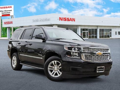 Used 2017 Chevrolet Tahoe LS RWD image 1