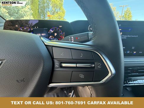 Used 2025 Chevrolet Suburban Z71 AWD/4WD image 18