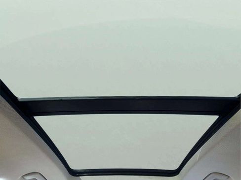 Used 2023 Audi Q5 2.0T Prestige w/ Prestige Package image 17