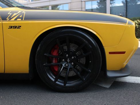 Used 2018 Dodge Challenger T/A image 5