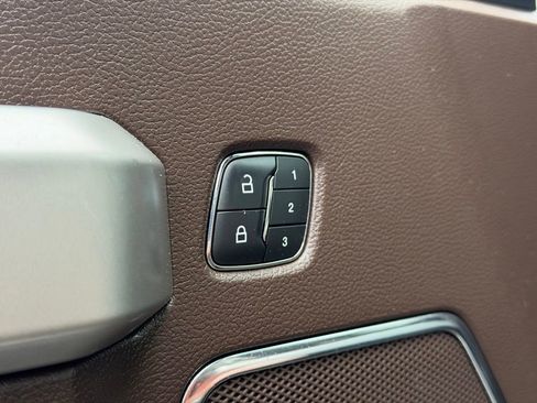 Used 2019 Ford F150 King Ranch w/ Equipment Group 601A Luxury AWD/4WD image 15