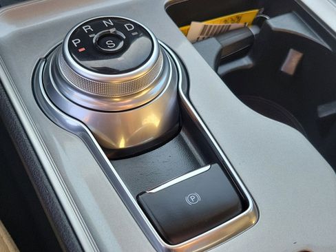 Certified 2024 Ford Edge SEL w/ Convenience Package AWD/4WD image 30