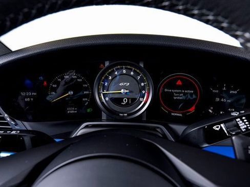 Used 2022 Porsche 911 GT3 RWD image 32