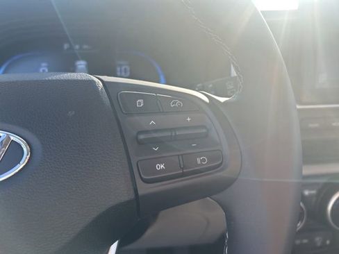 Used 2026 Hyundai Venue SEL FWD image 16
