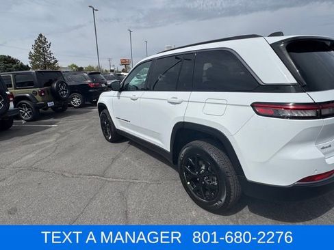 New 2026 Jeep Grand Cherokee Altitude AWD/4WD image 5