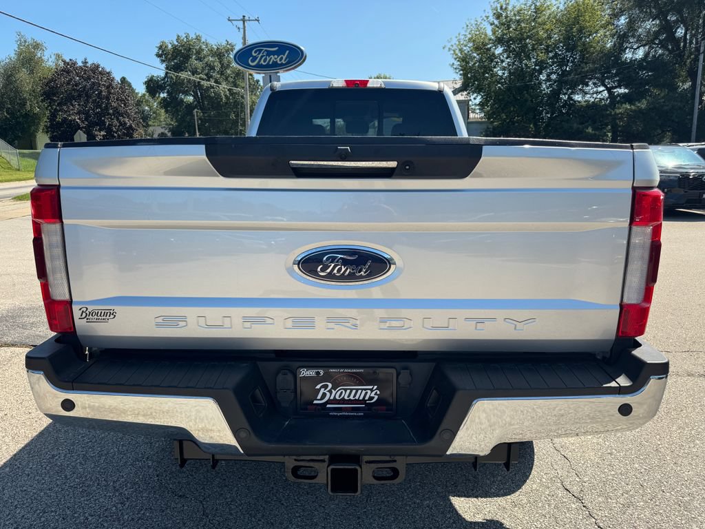 Used 2019 Ford F350 Lariat w/ Lariat Ultimate Package AWD/4WD image 6