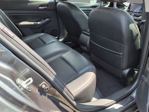 Used 2023 Nissan Altima 2.5 SR image 8