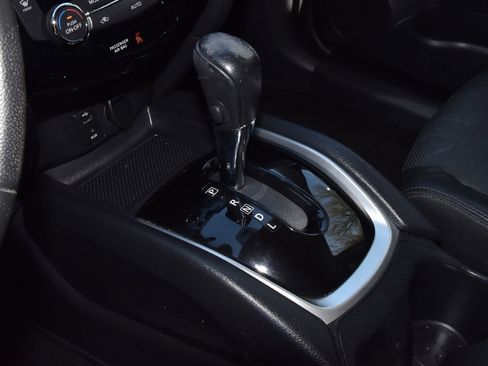 Used 2016 Nissan Rogue SL image 30