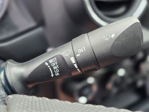 Used 2019 Toyota Tacoma TRD Sport image 40