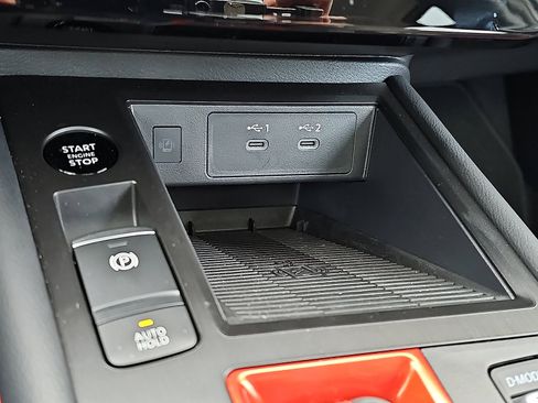 Certified 2025 Nissan Kicks SR w/ SR Premium Package image 24