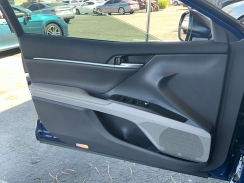 Used 2024 Toyota Camry XLE w/ Navigation Package image 13