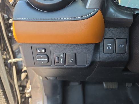 Used 2016 Toyota RAV4 SE w/ Advanced Technology Package AWD/4WD image 30