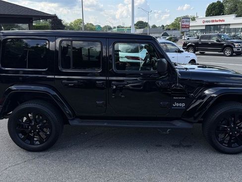 Used 2023 Jeep Wrangler Unlimited Sahara w/ Cold Weather Group AWD/4WD image 20
