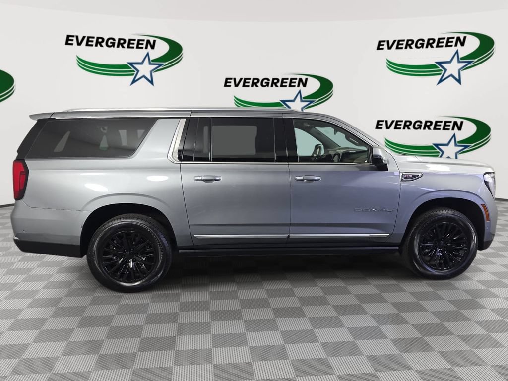 Used 2026 GMC Yukon XL Denali AWD/4WD image 4