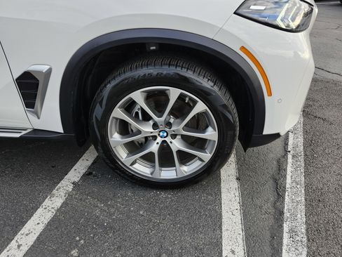 Used 2026 BMW X5 xDrive40i AWD/4WD image 13