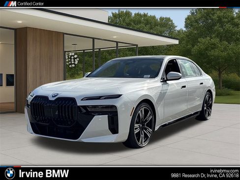New 2025 BMW 750e xDrive w/ Premium Package image 1