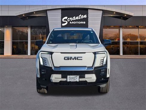New 2025 GMC Sierra EV Denali image 8