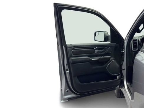 Used 2024 RAM 1500 Laramie image 10
