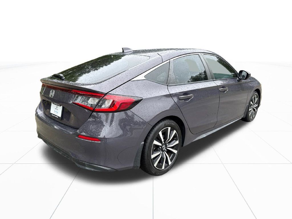 Certified 2024 Honda Civic EX-L image 9