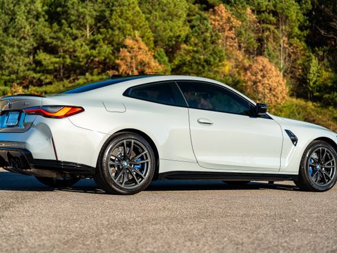 Used 2024 BMW M4 image 10