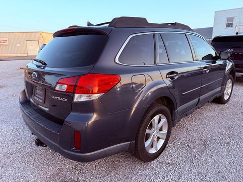 Used 2013 Subaru Outback 2.5i Limited AWD/4WD image 8