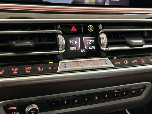 Used 2023 BMW X5 sDrive40i w/ Climate Comfort Package image 26