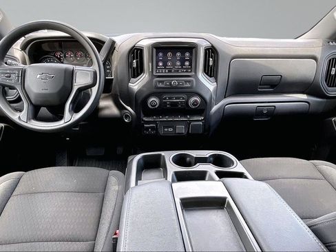 Used 2025 Chevrolet Silverado 1500 Custom Trail Boss w/ LPO, Dark Essentials Package AWD/4WD image 15