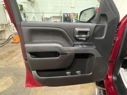 Used 2018 Chevrolet Silverado 1500 LT w/ All Star Edition image 31