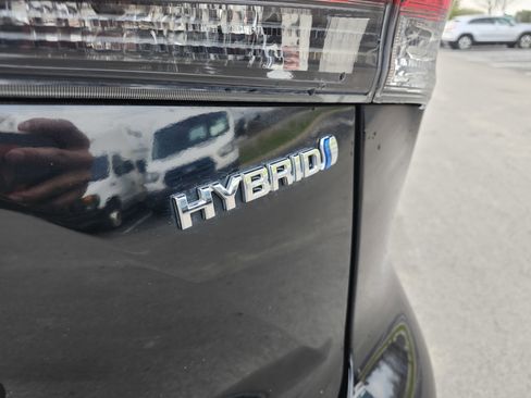 Used 2022 Toyota Highlander Limited image 29