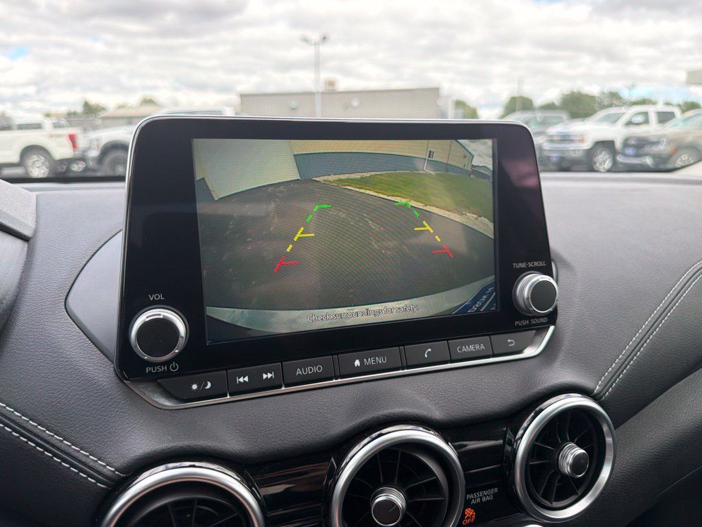 Used 2022 Nissan Sentra SV FWD image 18