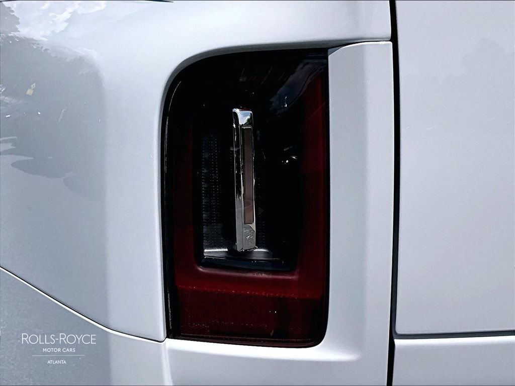 Certified 2025 Rolls-Royce Cullinan AWD/4WD image 27