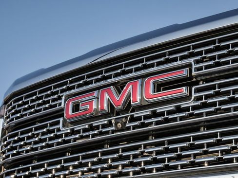 Used 2022 GMC Sierra 3500 Denali w/ Denali Black Diamond Edition image 56