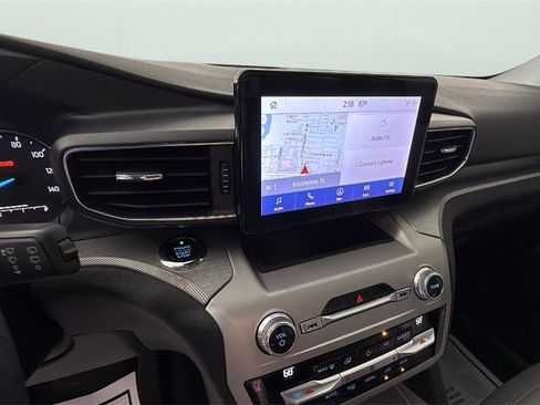 Used 2021 Ford Explorer XLT w/ Equipment Group 202A image 21