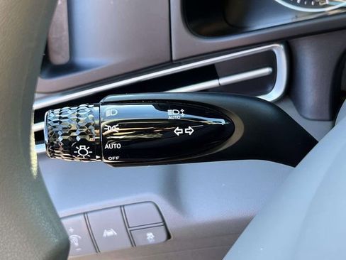 Certified 2023 Hyundai Elantra SEL image 20