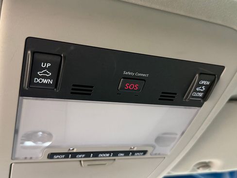 Used 2014 Lexus LS 460 AWD image 39